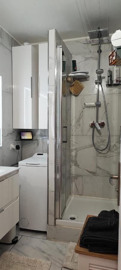 Magnifique Studio Au Coeur Du Marais Paris Luaran gambar